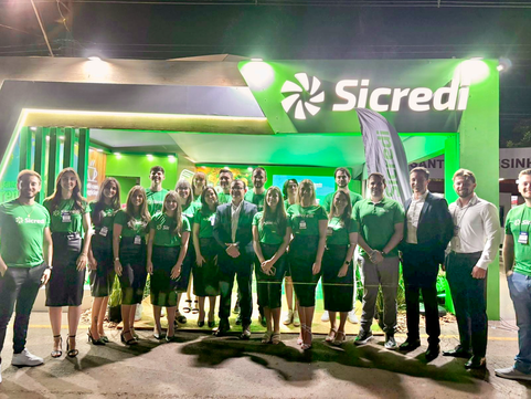 Sicredi Fronteiras impulsiona negócios e fortalece relacionamento com associados durante a Expoamp 2026