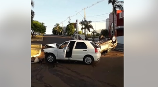 Mulher fica gravemente ferida em acidente no centro de Realeza