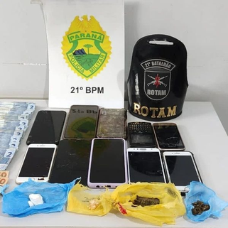 Mulher suspeita de tráfico é presa com drogas, celulares, botijões de gás e cadeiras de rodas