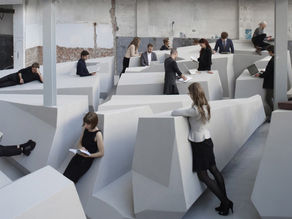 Souffrance au travail : l'open space, espace impropre au travail humain
