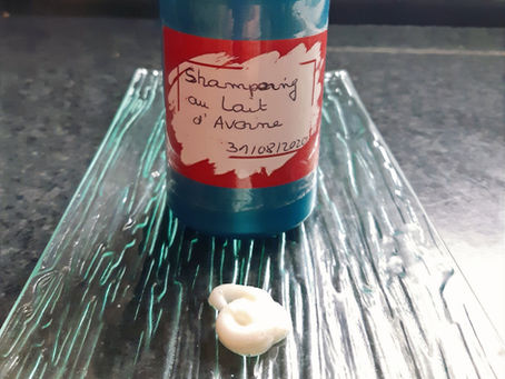 Mon shampoing au lait d'avoine pour tous types de cheveux.