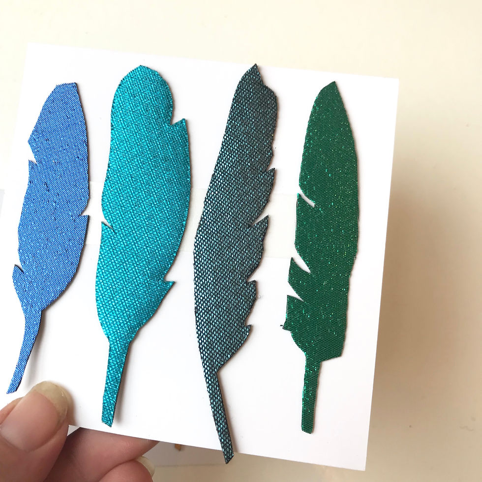Thumbnail: Mini feathers [M]