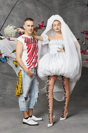 jeremy-scott-abandona-moschino_85cb5fc5_230320161950_1280x1280.jpg