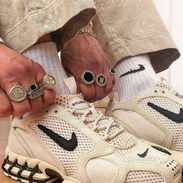 Zapatillas 02.jpg