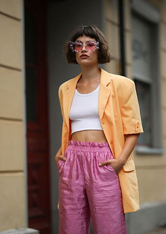 razones-amar-moda-vintage-mujer-2020-elle-1608629588.jpg