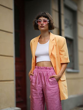 razones-amar-moda-vintage-mujer-2020-elle-1608629588.jpg