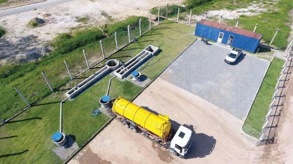 Área de Recebimento da ETE Prisco Ambiental