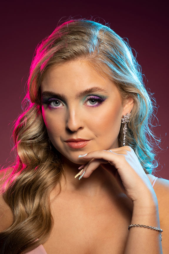 fotograaf-studiofotograaf-fotoshoot-zwangerschap-zwangerschapsshoot-gezinsfotoshoot-gezinsfotografie-gezin-fotografie-veldhoven-eindhoven-waalre-eersel-valkenswaard-beautyshoot-beautyfotoshoot-portret-portretfotografie-brabant-fashionshoot-fashionfotografie