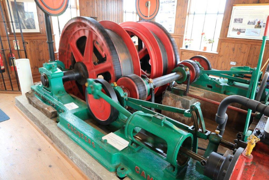 Winding Gear in Motion-137-Penryn CC.jpg