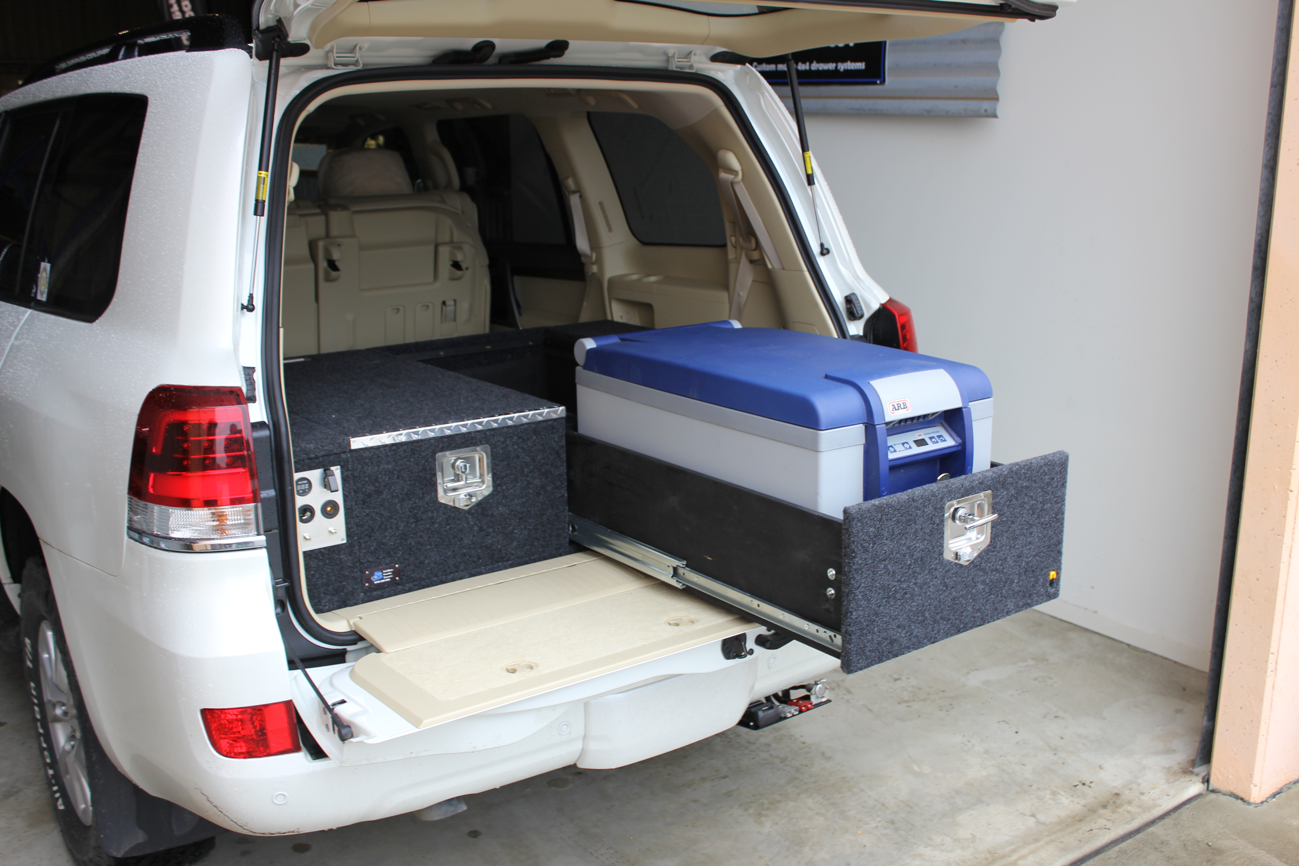 200 series drawer system
