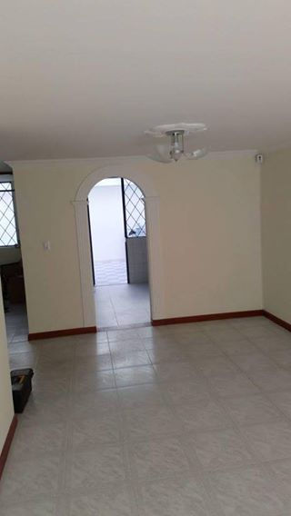 Miniatura: Casa en Venta Barrio Manantial