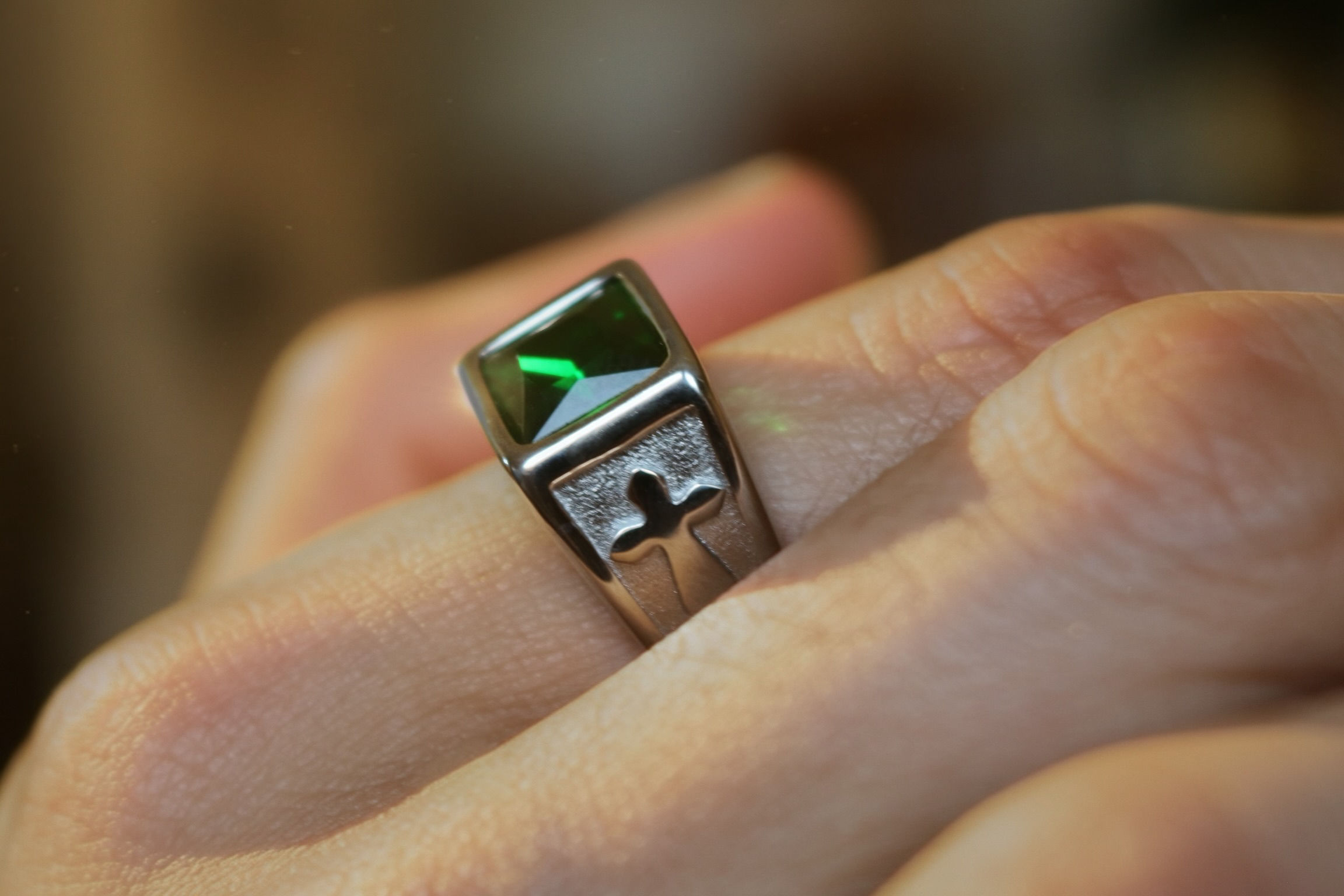 Emerald Silver Signet