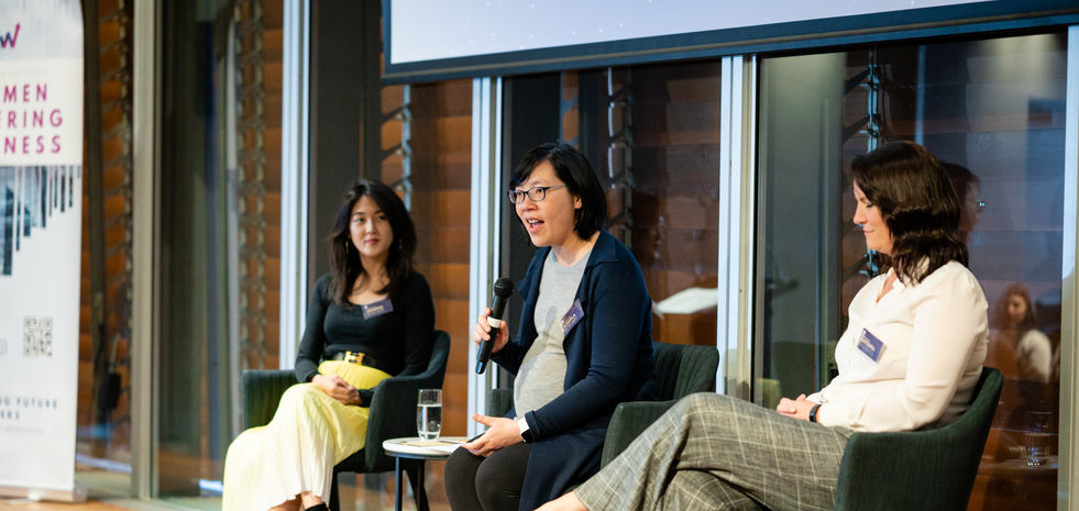 WEB Alumni Night (13 of 77).jpg