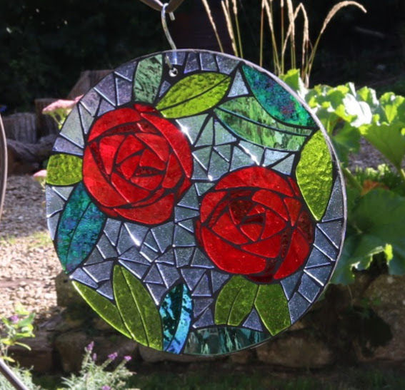 Thumbnail: Roses Circle: Glass Hanging Garden Mosaic