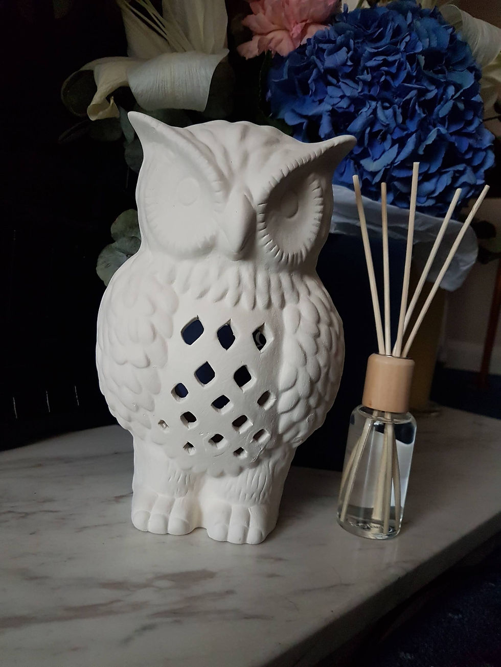 Thumbnail: Owl tea light holder and reed diffuser ceramic figure with reed diffuser