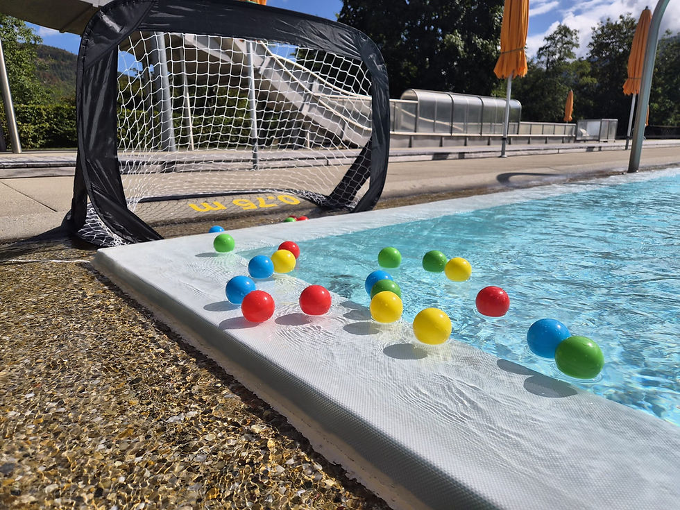 piscina esterna 2.jpeg