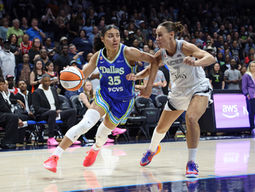 Las Vegas loses luster in second half, beaten by Dallas on road