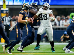 Raiders suffer 10th straight AFC West loss, slip to 2-10 on the year