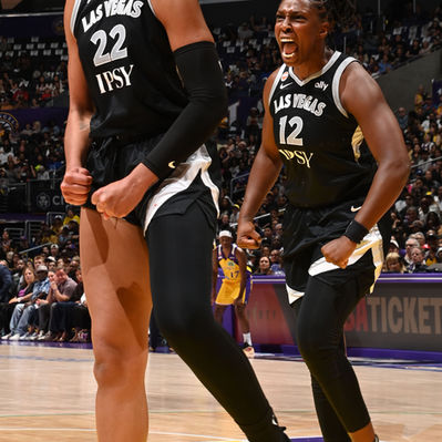 Las Vegas picks up first win of season after blowout win in Los Angeles