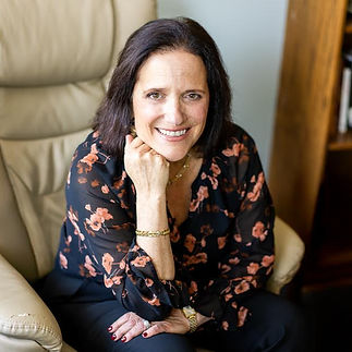 Harriet Achtentuch, LCSW, EMDRIA Certified EMDR Therapist and Consultant offering trauma-focused EMDR treatment and EMDR consultation in NJ.