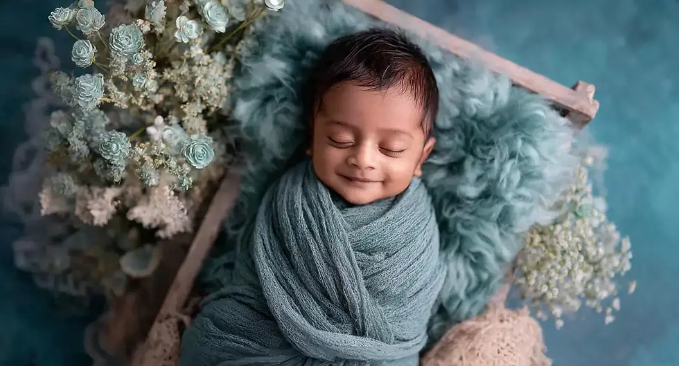 a beauiful newborn baby photoshoot for Vihan Baby at our newborn photography studio in Kochi