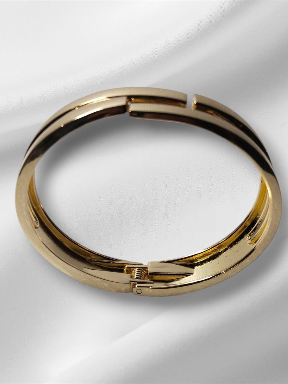 Gold openable bracelet on white background, Thin size openable Kada, Lavish Jewellery.