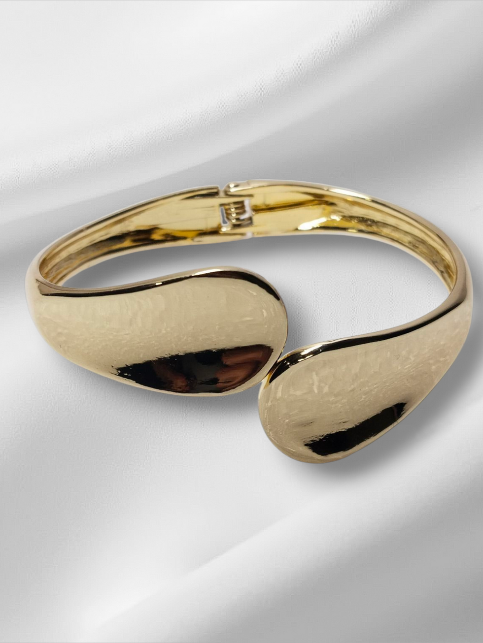 Golden openable Kada on white background, Lavish Jewellery, Thin size openable Kada