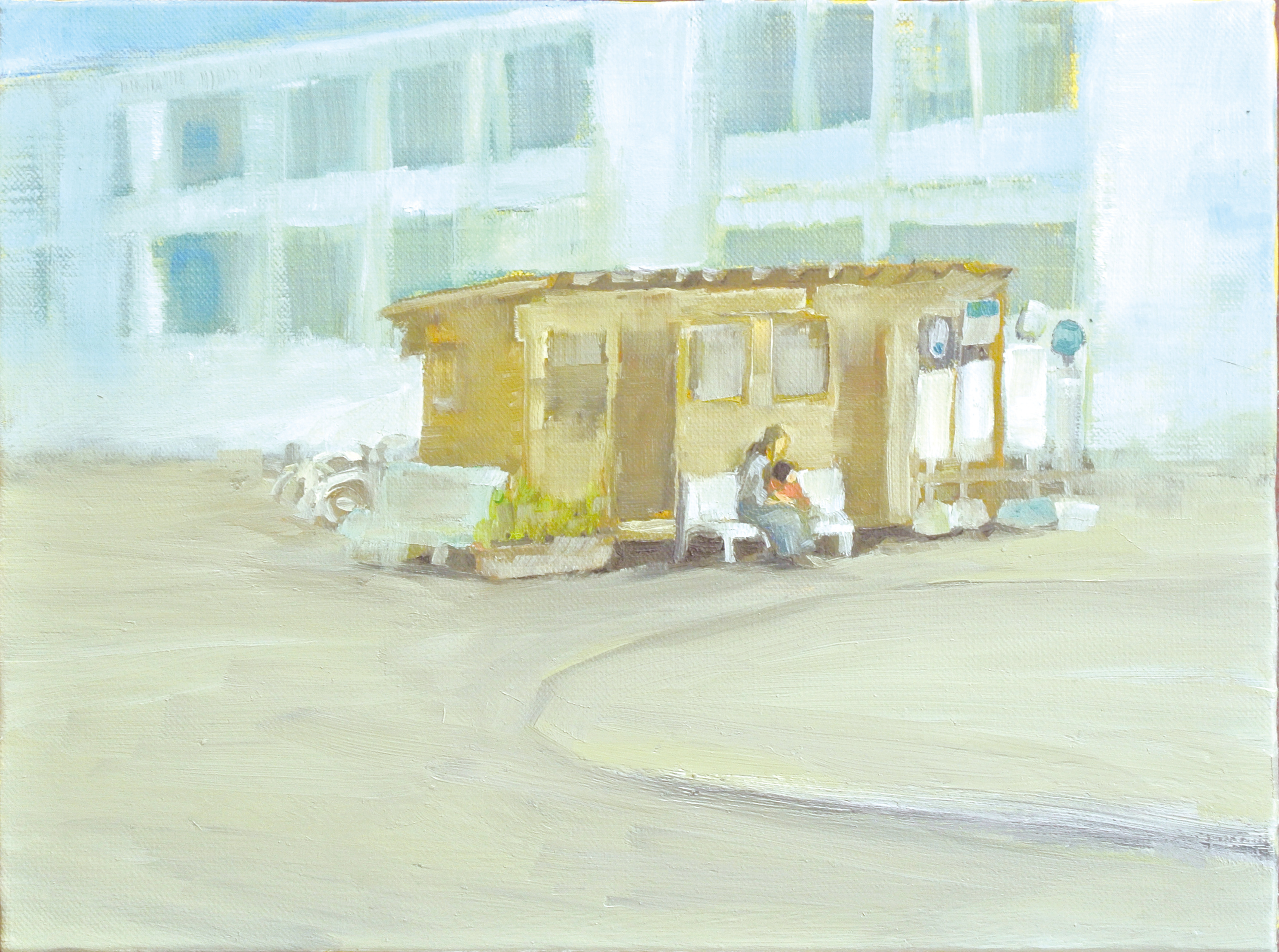 仮設のJR駅と親子 2014