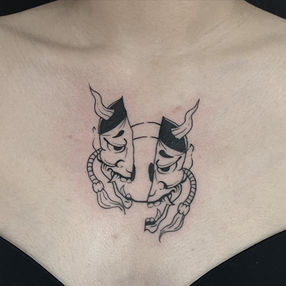 Hannya Smiley
#hannyamask #ignoranttattoo #ignorantstyle #linework #smileytattoo #smile #japanesemask #blackwork 