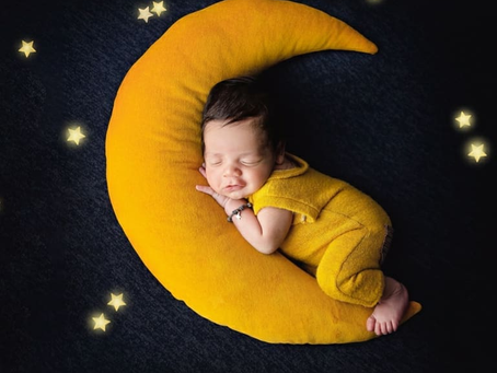 Kleiner Mann auf dem Mond