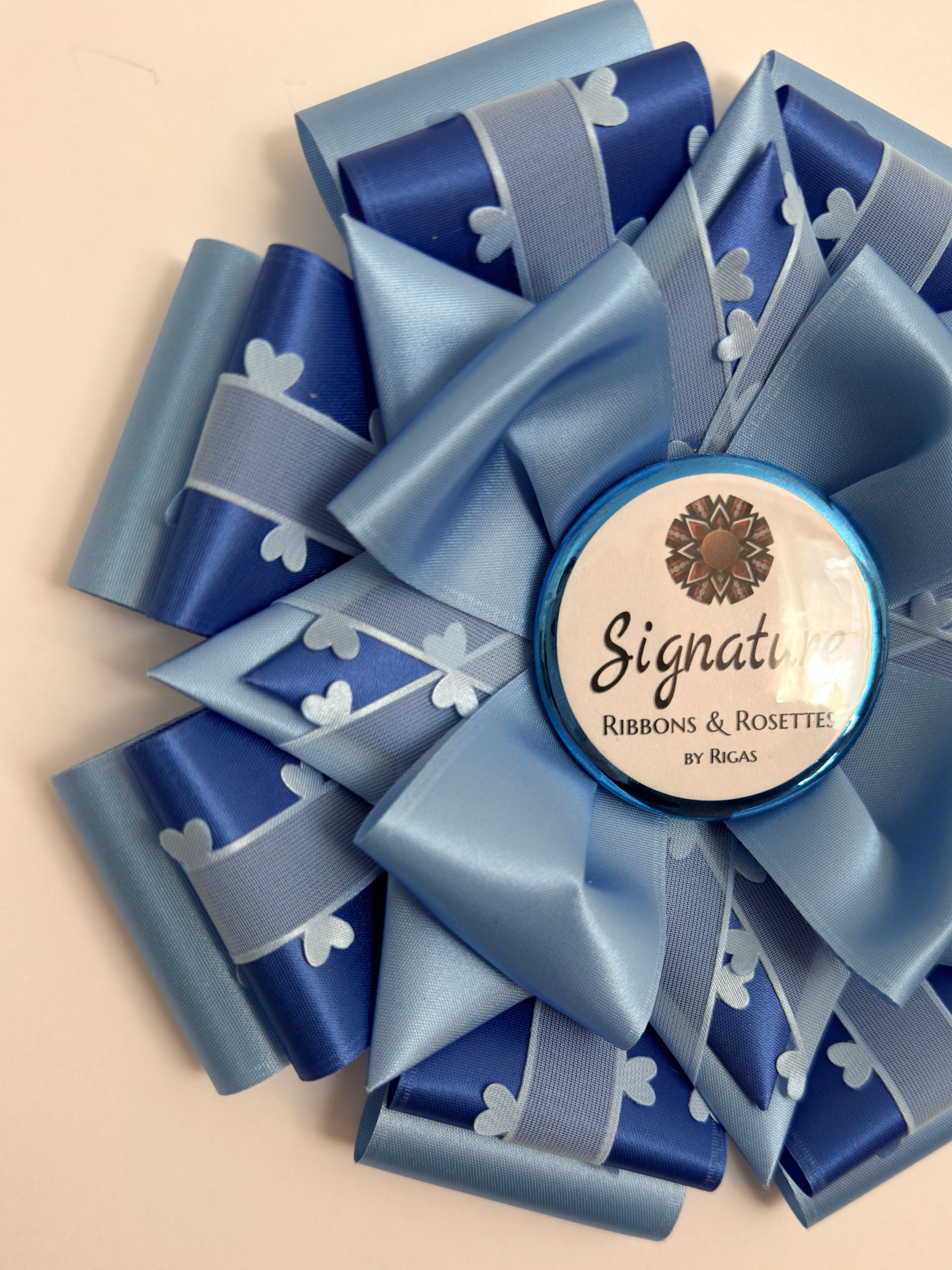 Amore - 8" Rosette - Your Choice of Colors