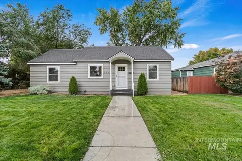 2021 S. Longmont Ave - RENTED FOR THE 2026-2027 SCHOOL YEAR