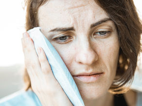 Bolečina v čeljusti (TMJ) – vzroki, simptomi in zdravljenje