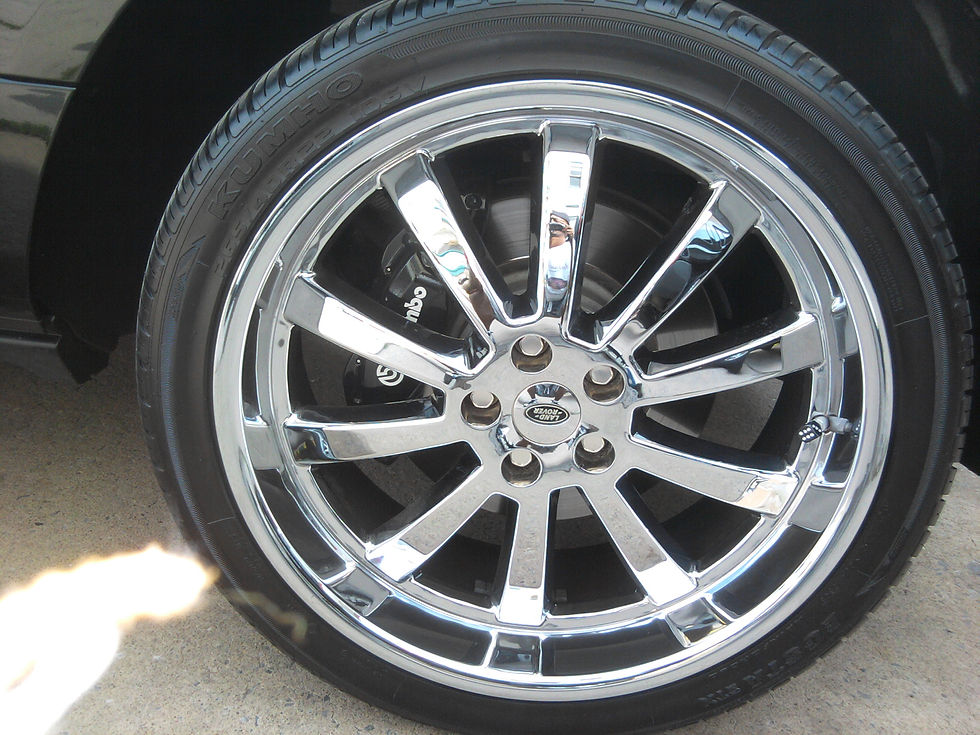 Auto Detailing A Range Rover 1-300