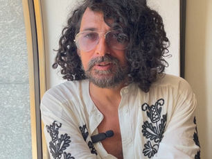 Qui est Bertrand Mandico ?