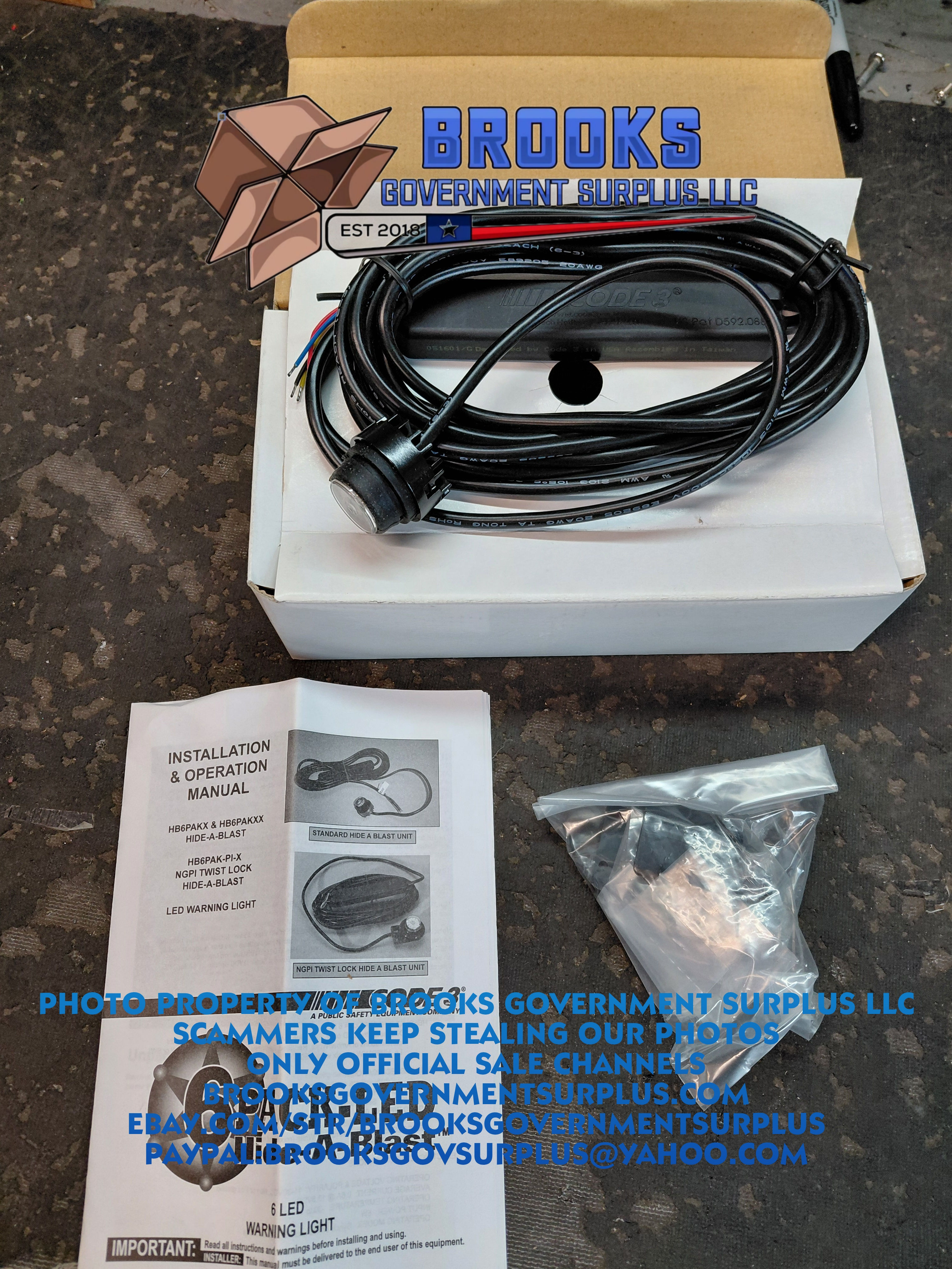 Code 3 Hide a Blast RED BLUE SPLIT Low Profile Hideaway NEW HB6PAK-RB