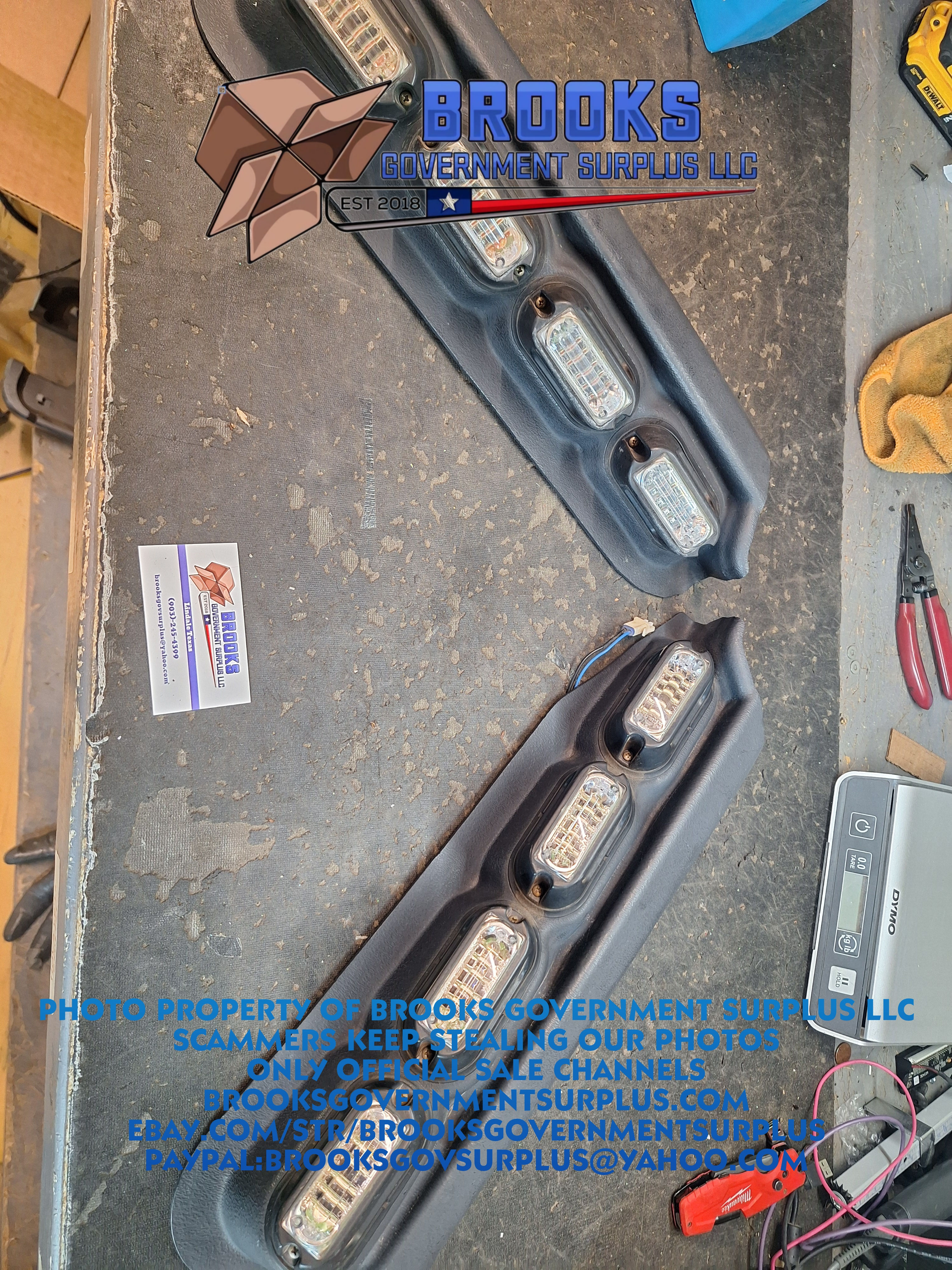 Whelen 2007-2013 Chevy Tahoe rear outer edge Spoiler SET With LIN6 light CON A