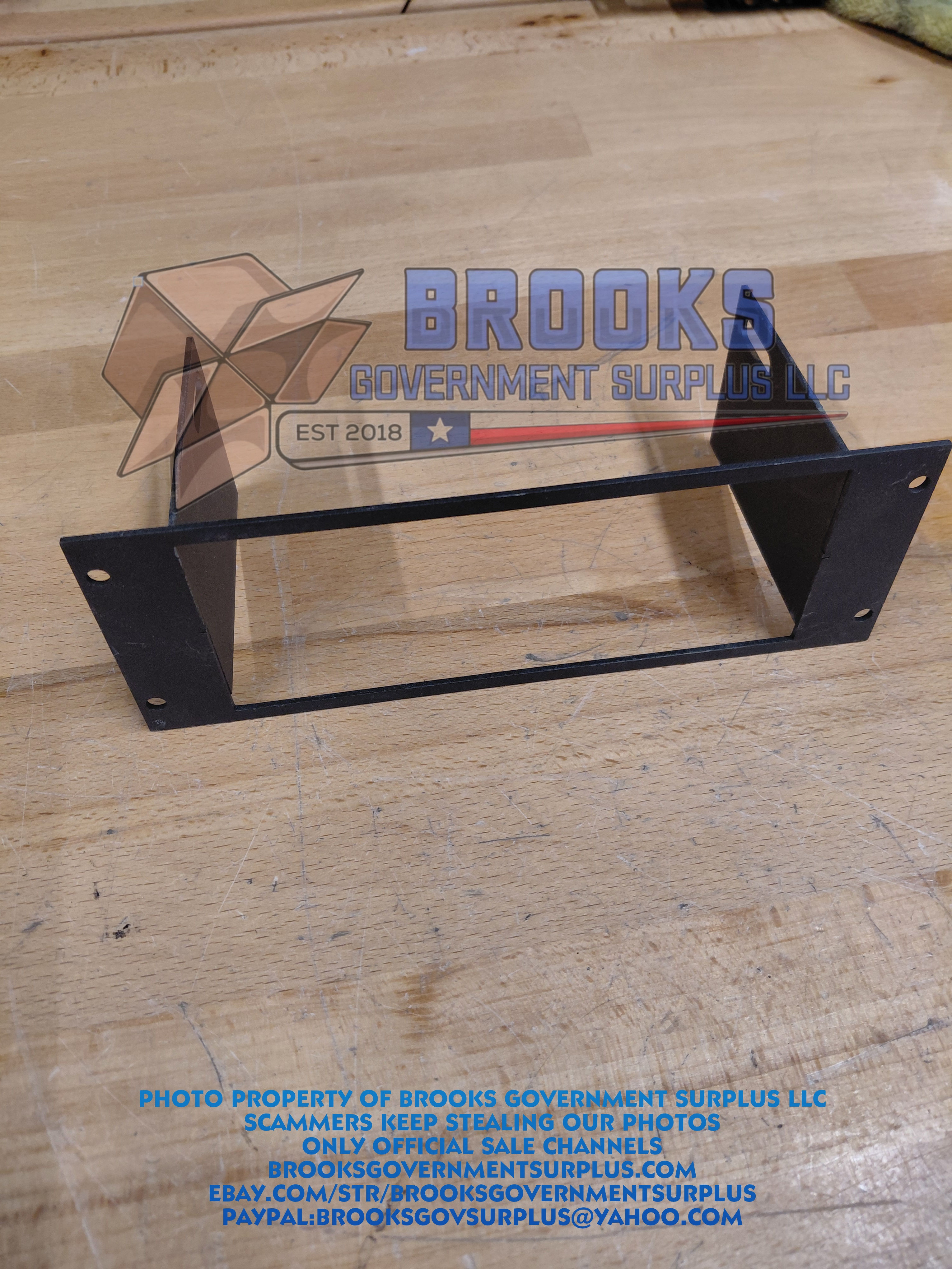 Jotto Desk 425-6069 3 in Code3 VCON 369L4 or 3696P console mounting plate