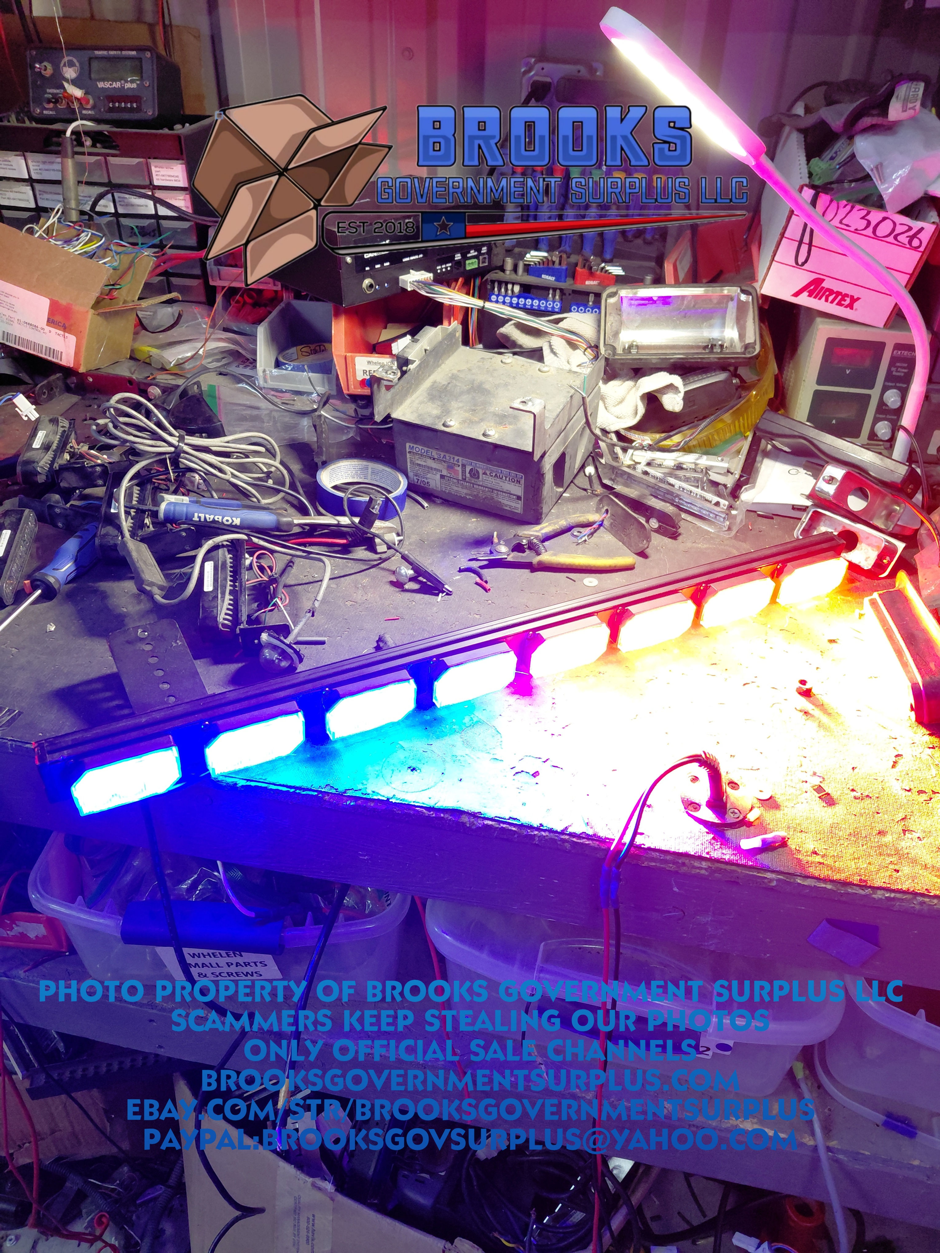 Sound Off Signal 8 light INTERIOR lightbar RED BLUE USED EL3H08A00J