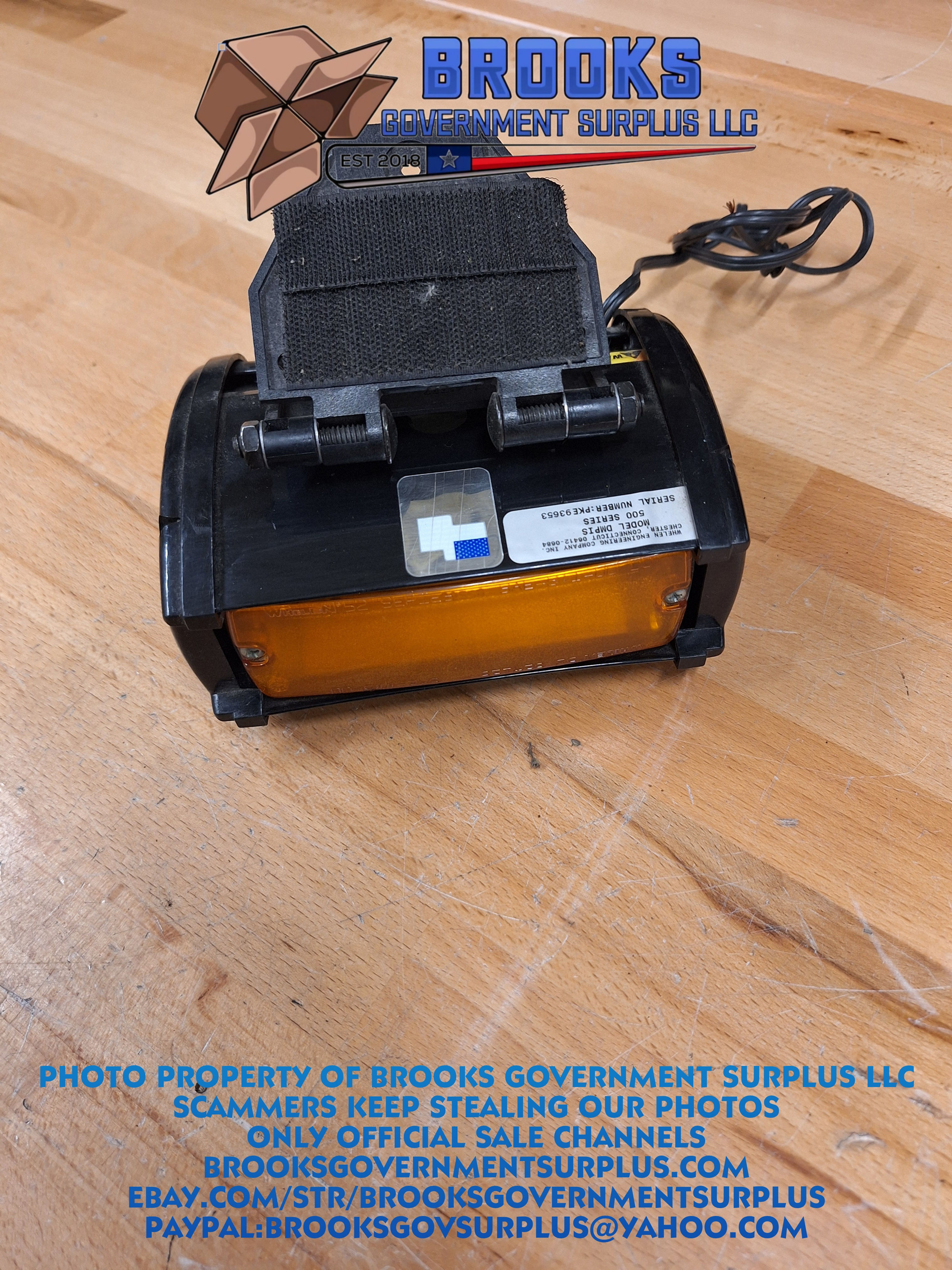 Whelen dashmiser strobe AMBER Flash dash light with bracket USED DMP1S