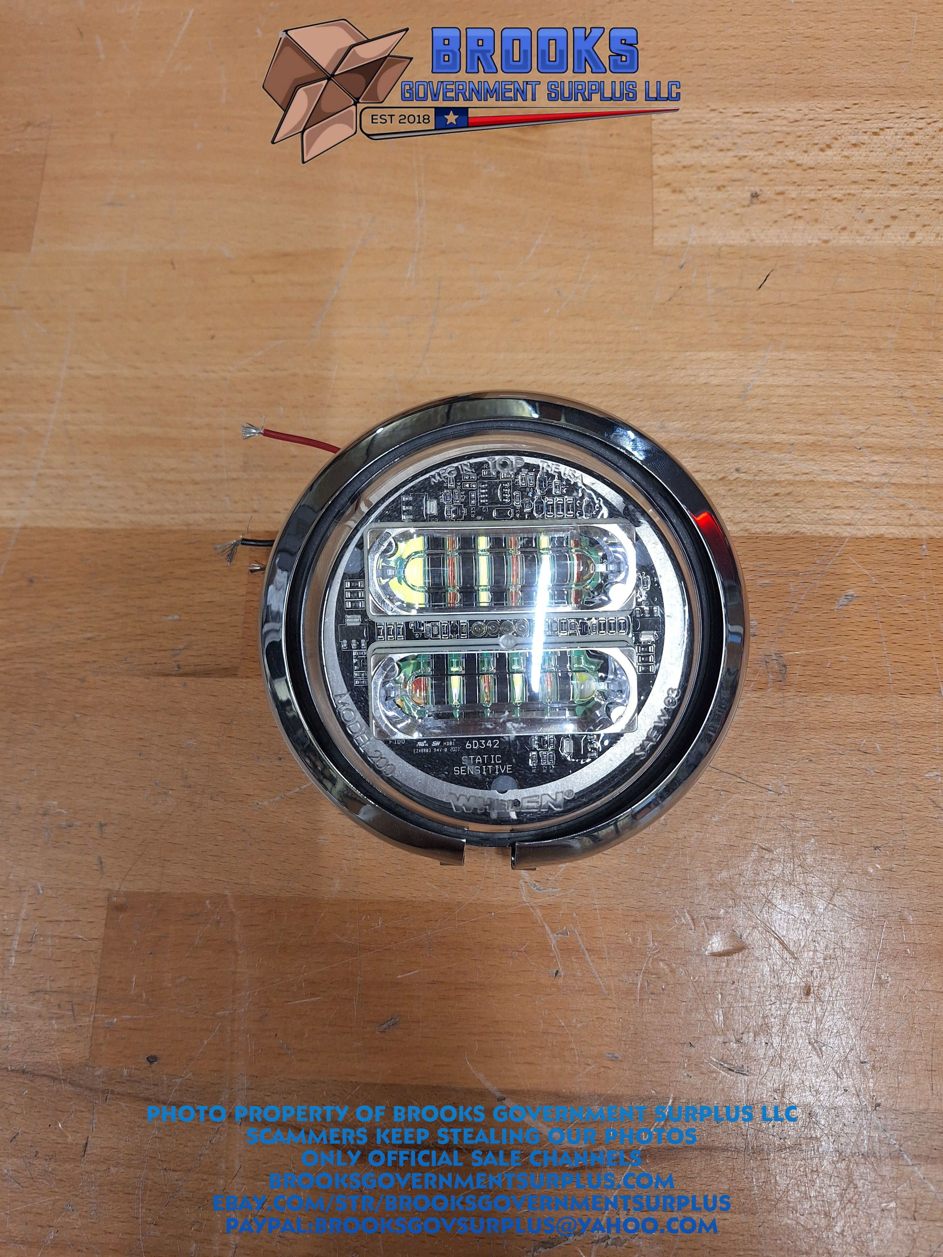 Whelen PAR32 smartled DUO white driving light Harley lights USED