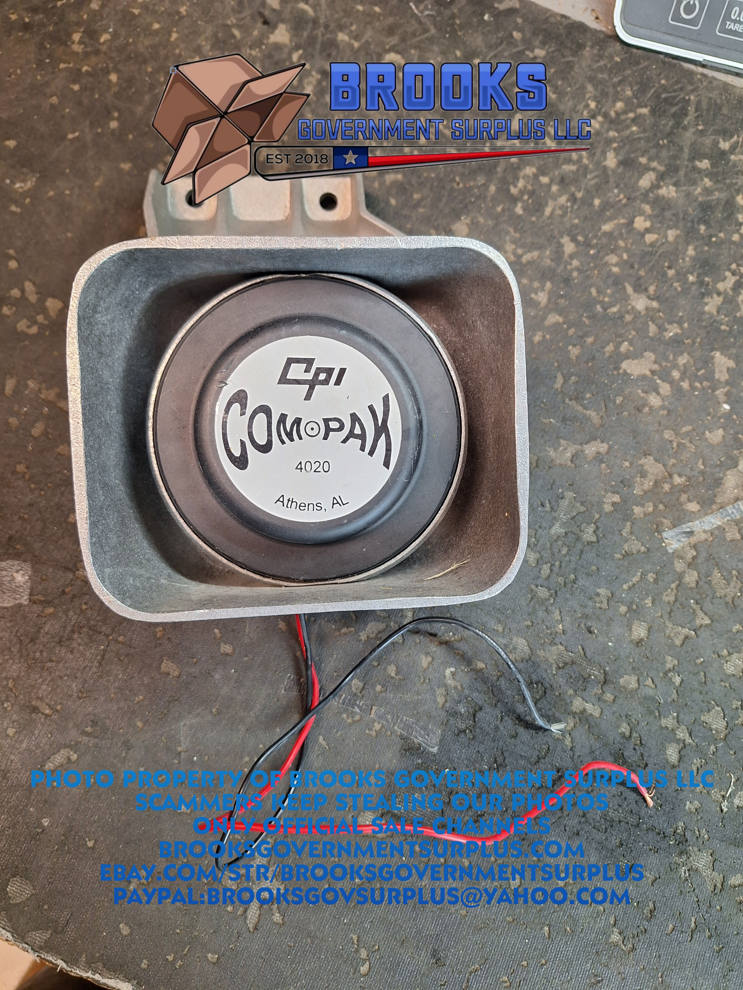 CPI 4020 100 watt speaker USED with bracket