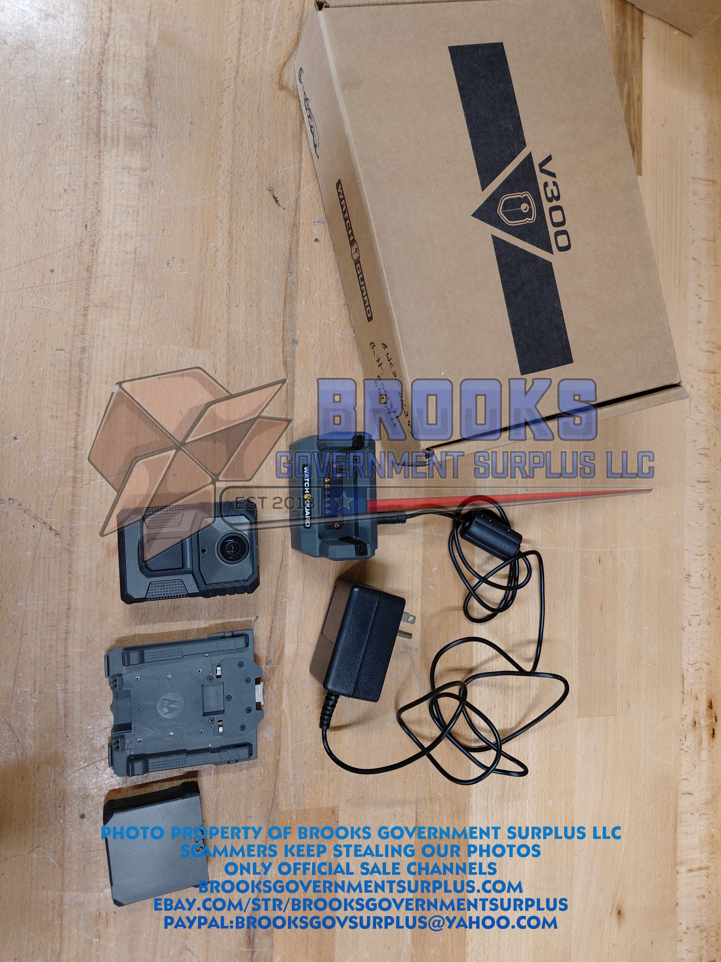Watchguard Motorola V300 body camera USED LIKE NEW Kits
