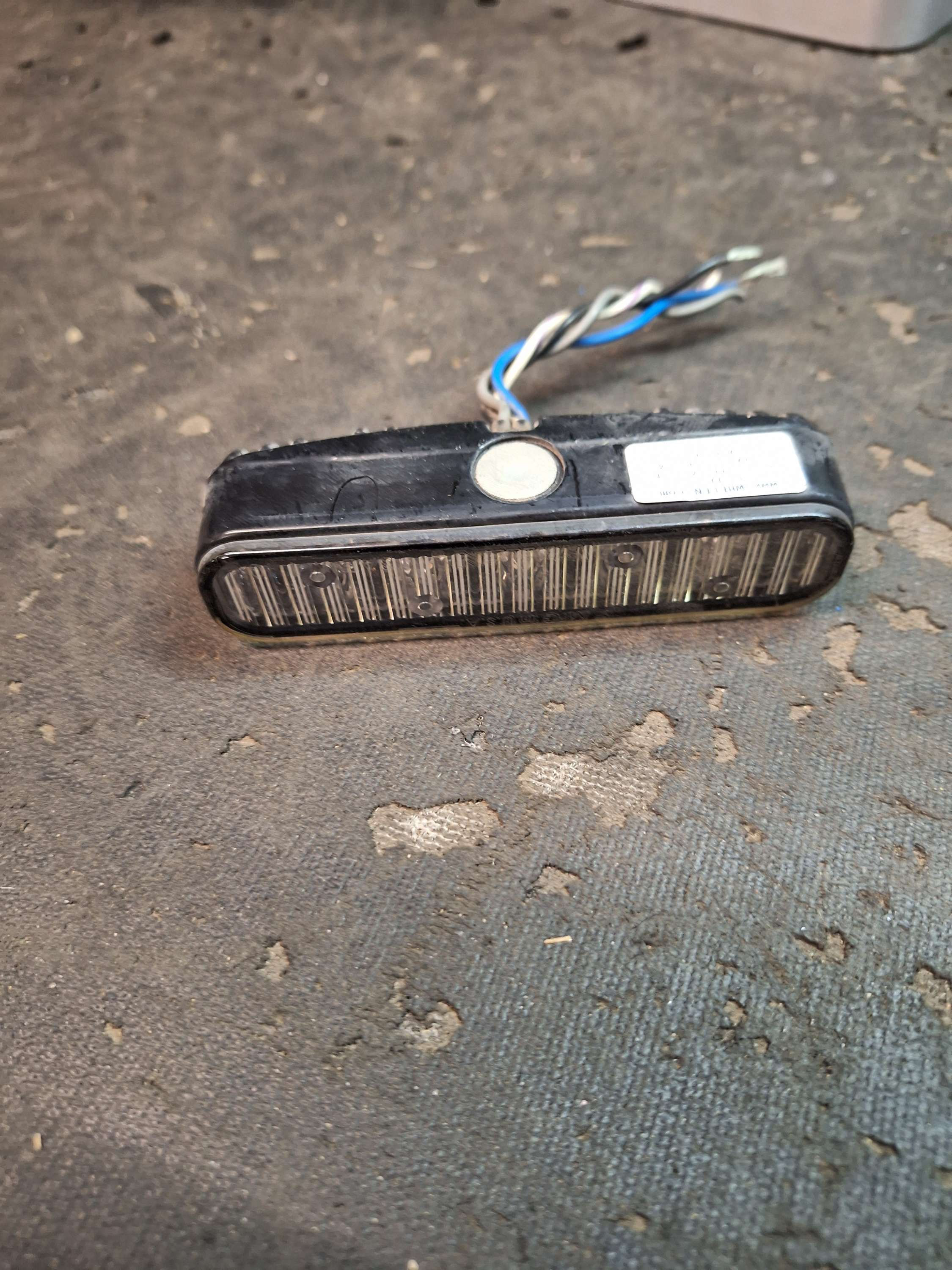 Whelen ION smartled solid or splits