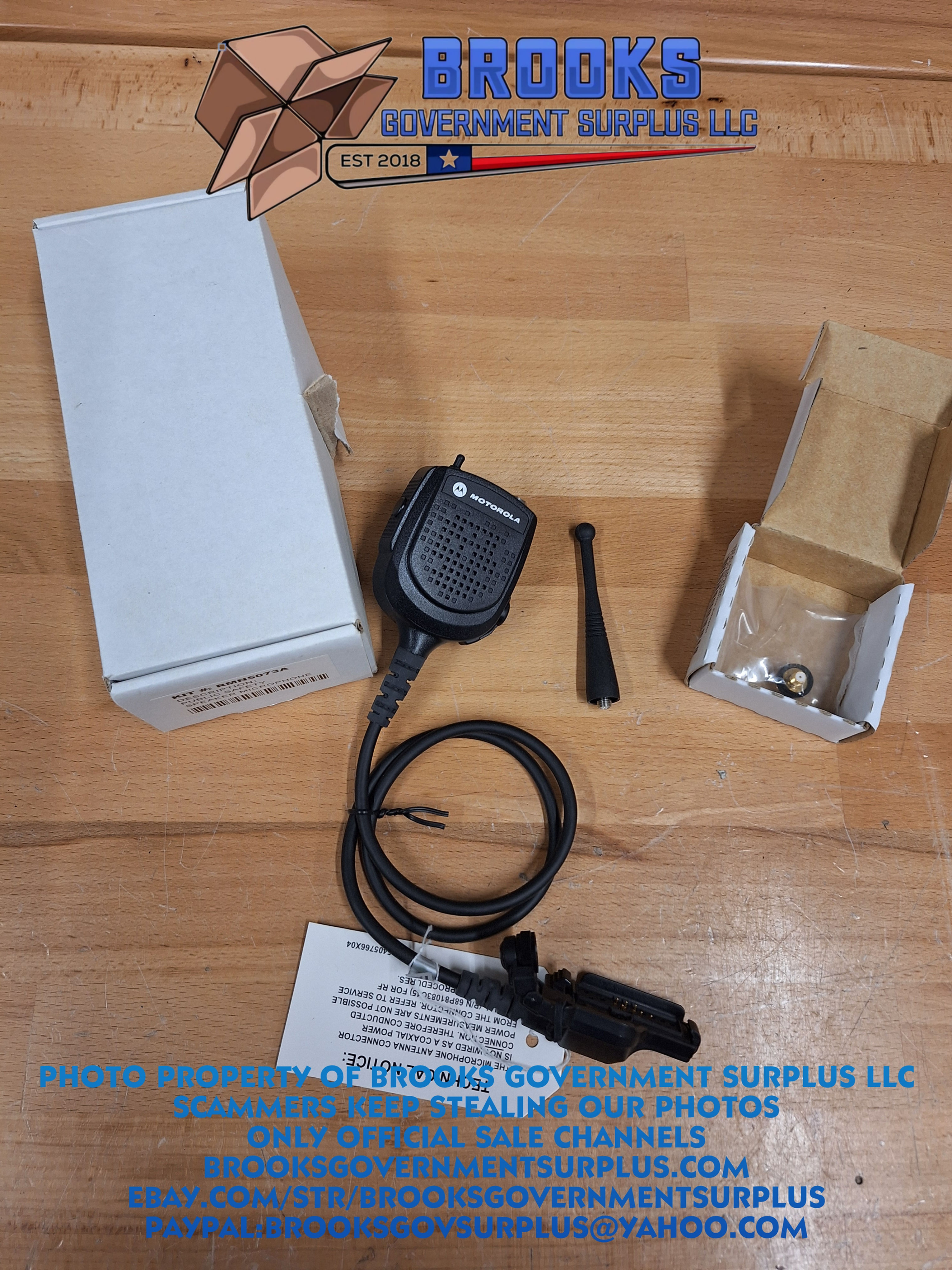 Motorola XTS speaker microphone with antenna NOS RMN5073A