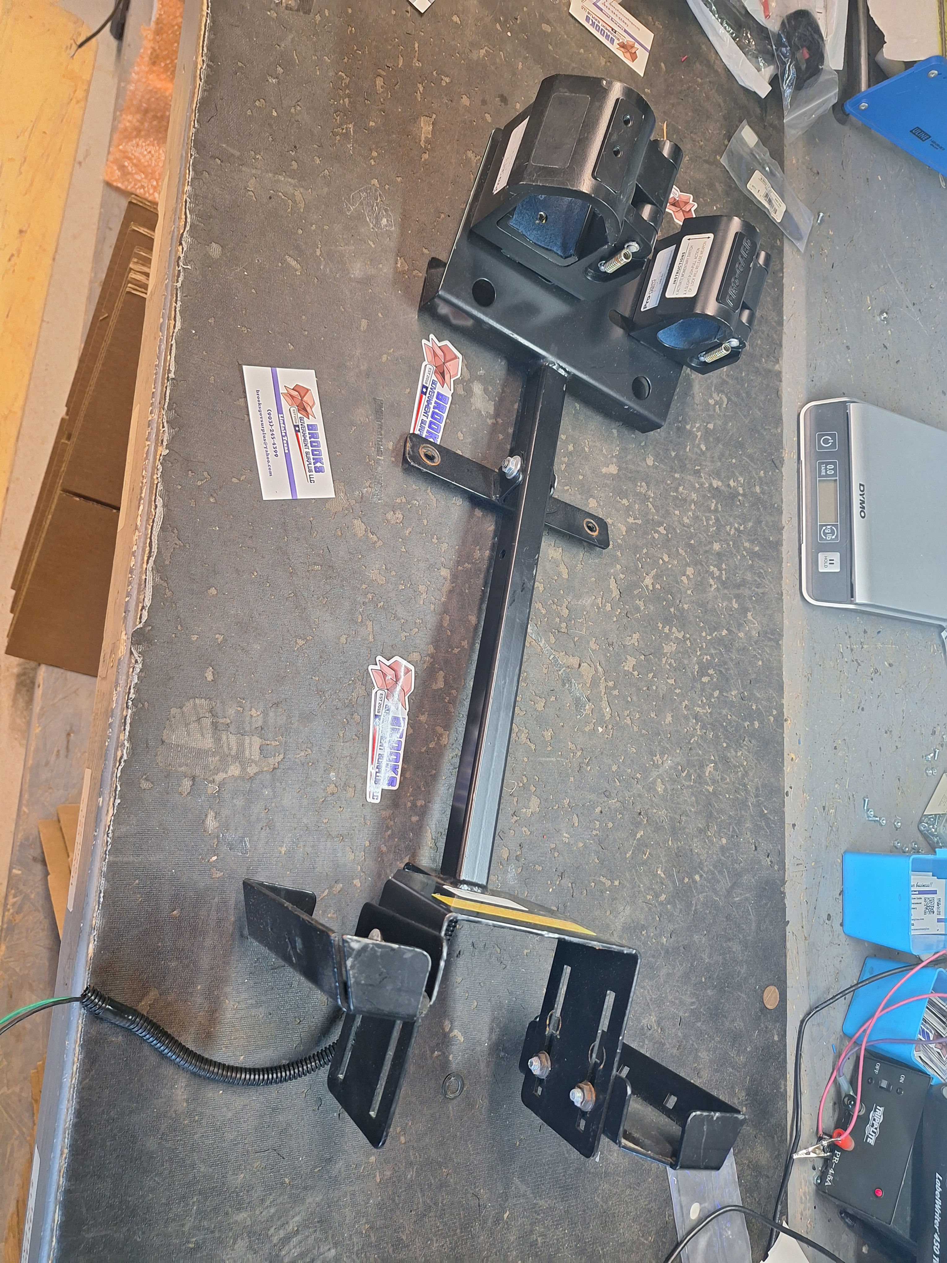 Pro guard dual gun lock partition mounted