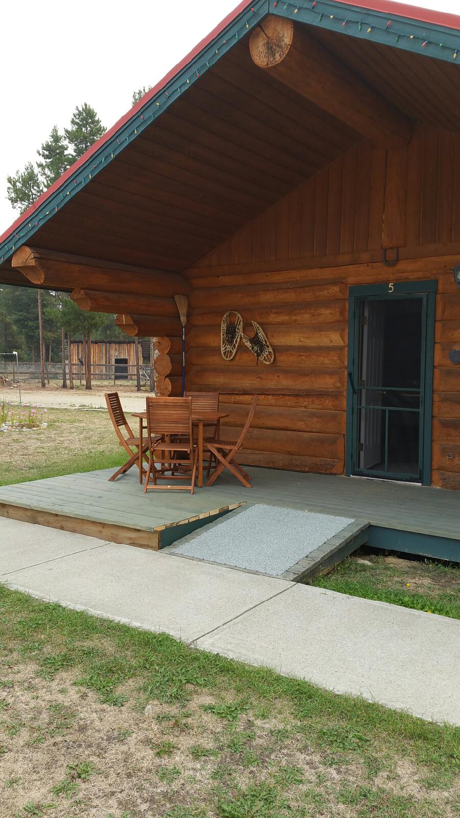 Hotels Cabin Accommodation Valemount Bc Gallery Cabins And Area