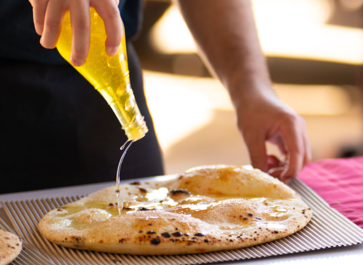 The Pizza Round food truck