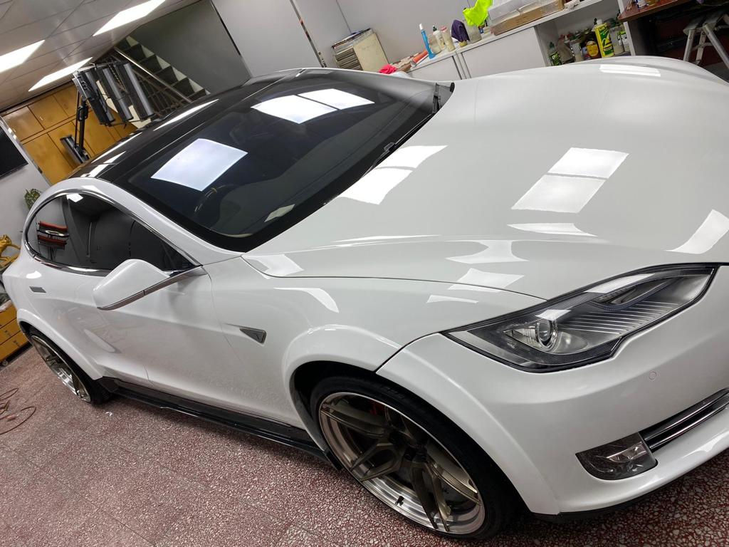 2014 TESLA MODEL S P85