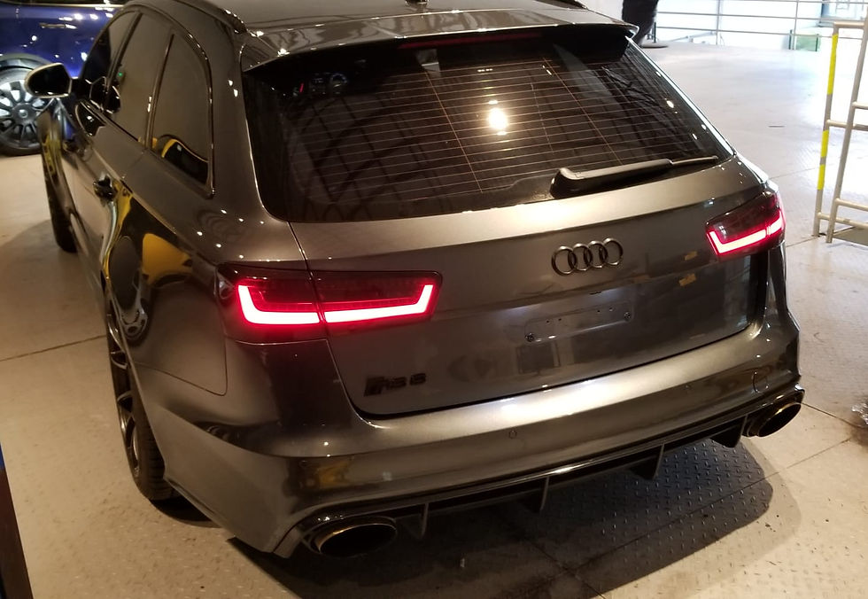 縮圖：2014 Audi RS6 AVANT